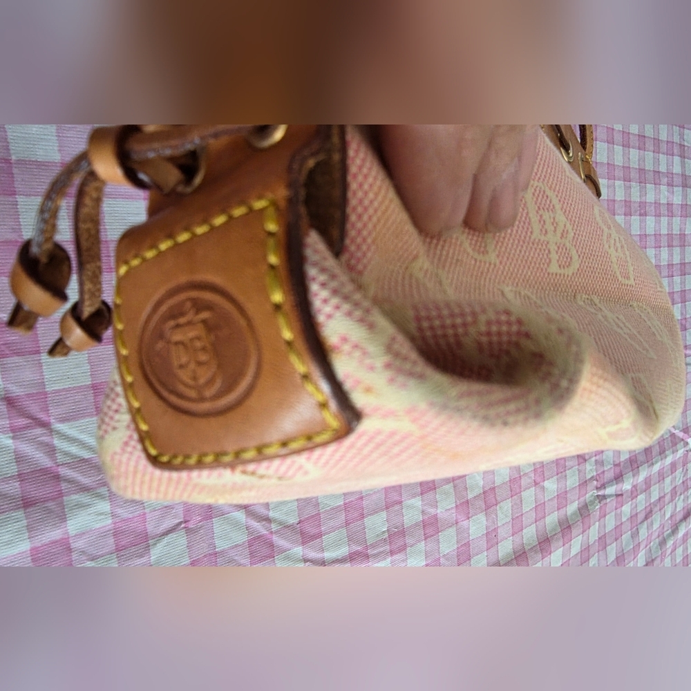 Dooney & Bourke Signature Canvas, Leather Details, Vintage - Picture 5 of 15